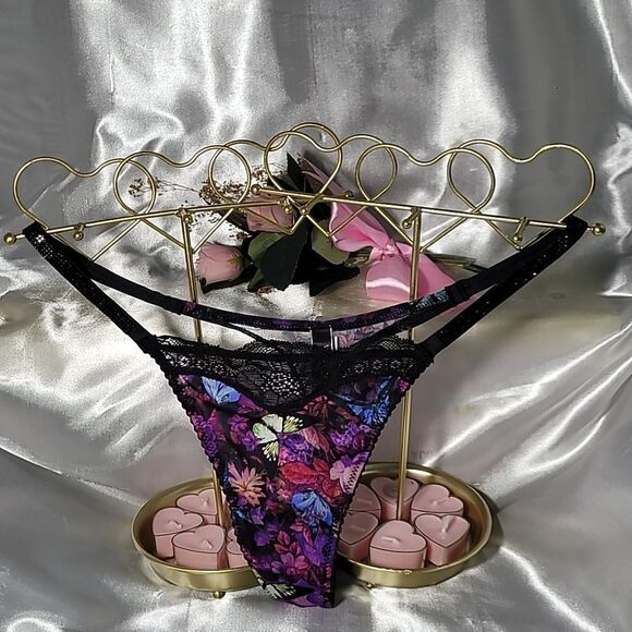 VICTORIA'S SECRET Rinstones Black Floral String Thong 1916 - Picture 1 of 5